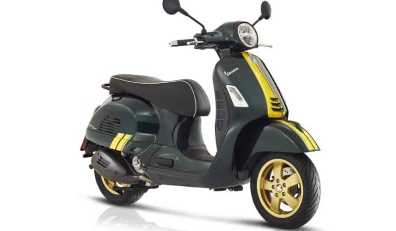 2022 Vespa GTS Super Racing Sixties 300 HPE