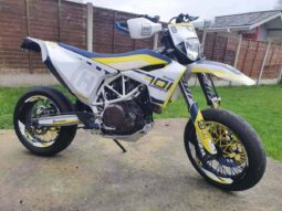 2017 Husqvarna 701 SUPERMOTO