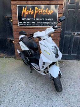 
										2011 Peugeot Ludix Blaster full									