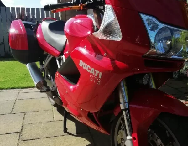 
								2005 Ducati ST3 full									