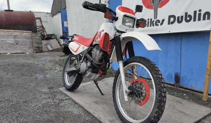 
								1993 Yamaha XT350 full									