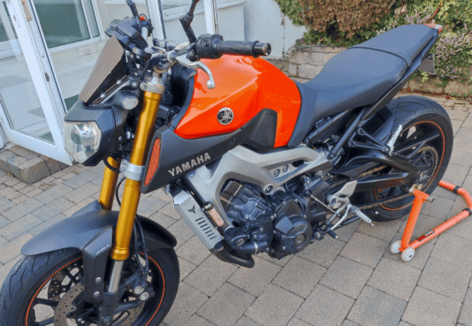 
								2014 Yamaha MT-09A full									