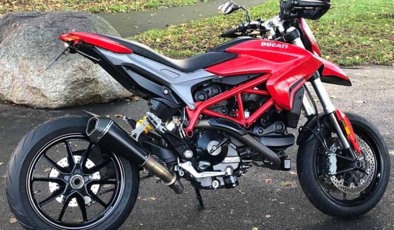 
								2017 Ducati Hypermotard 939 full									