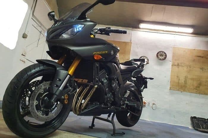 
								2012 Yamaha FZ8N full									