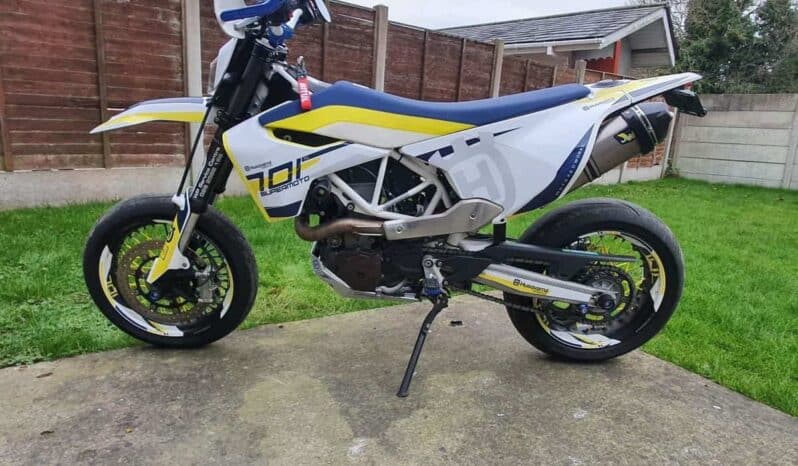 
								2017 Husqvarna 701 SUPERMOTO full									