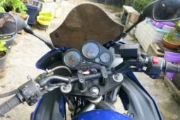 
										2005 Yamaha FZ1 Fazer (FZS1000S) full									