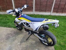 
										2017 Husqvarna 701 SUPERMOTO full									