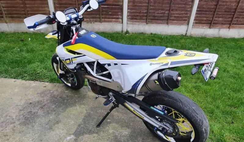 
								2017 Husqvarna 701 SUPERMOTO full									