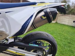 
										2017 Husqvarna 701 SUPERMOTO full									