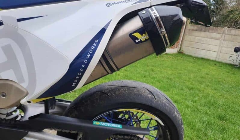 
								2017 Husqvarna 701 SUPERMOTO full									