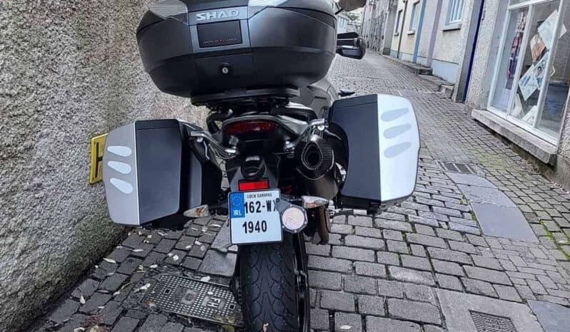 
								2016 Triumph Tiger 1050 full									